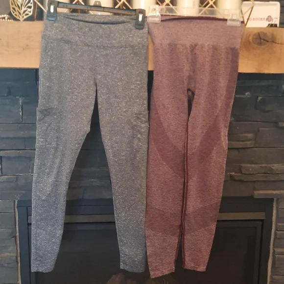 Victoria secret PINK set of two small Activewear leggings - Picture 6 of 10